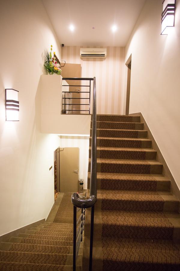 Hotel Zamburger Victory City Johor Bahru Exterior photo